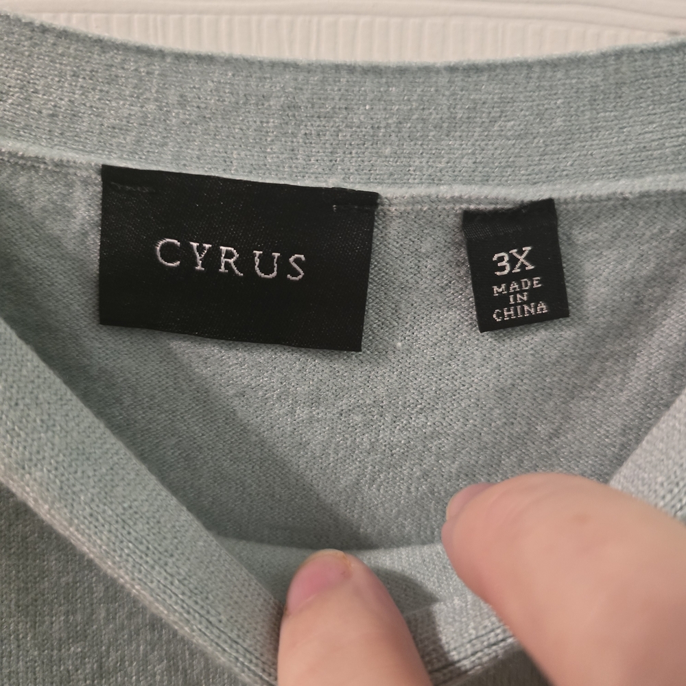 Cyrus Light Mint Green Lightweight Oversized Knit Top - Picture 4 of 5